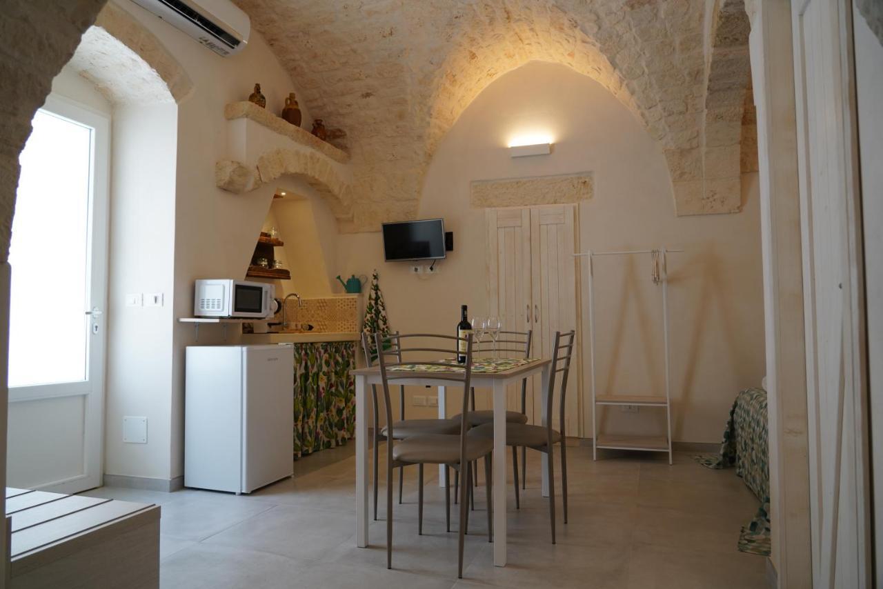 Casetta Filippi - A Pochi Passi Dal Centro Storico Ceglie Messapica Exterior foto